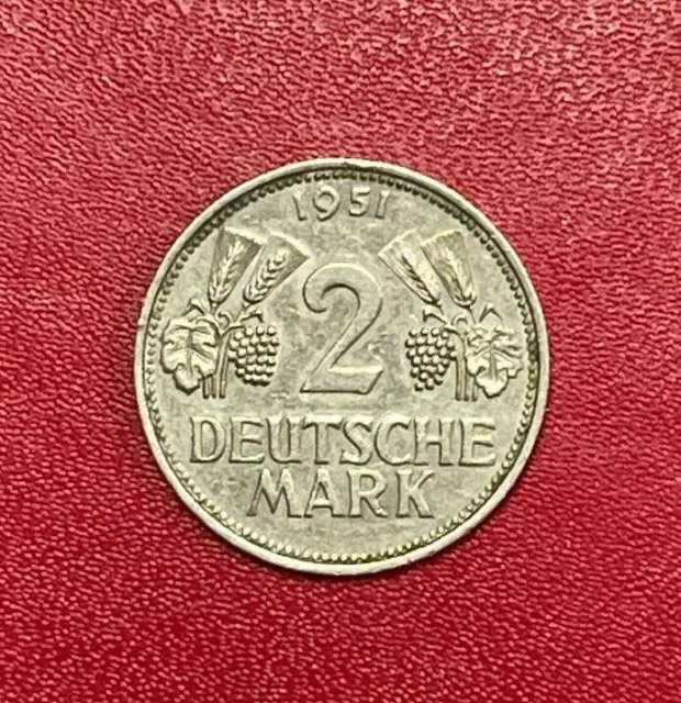 Très belle monnaie Allemande 2 Mark "Au raisin" 1951. Etat TTB/TTB+