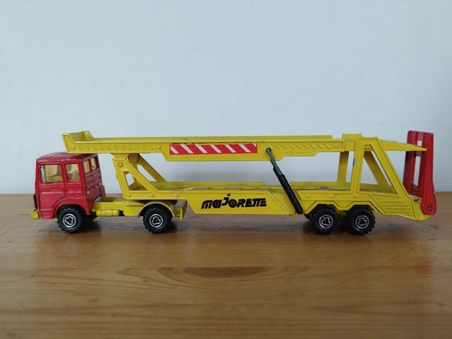 Semi-remorque Porte-voitures Saviem - Majorette 1/50 - Années 70/80