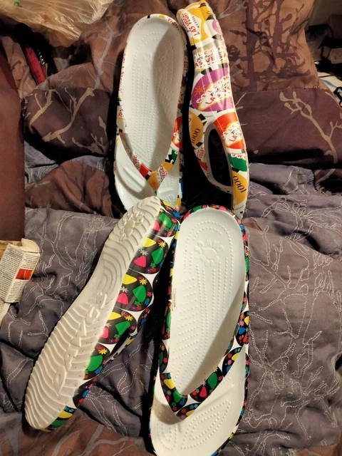 2 Pairs Of Dawgs Lightweight Flip Flops Sandals Size 8 2 Pairs Of Dawgs Lightweight Flip Flops Sandals Size 8