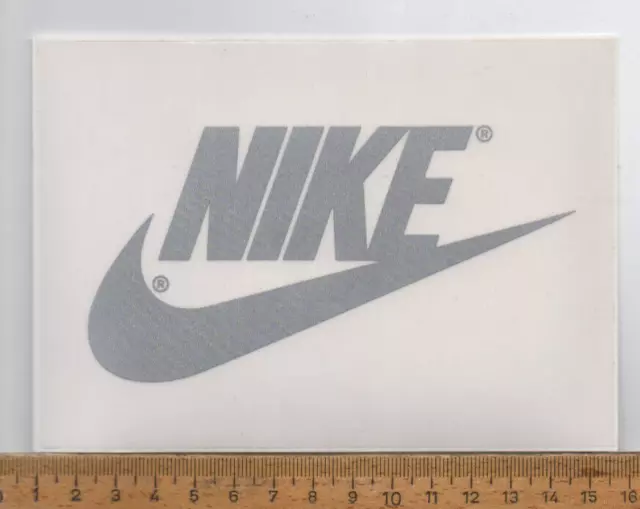 alter Aufkleber : NIKE Logo silber   (80er Jahre)