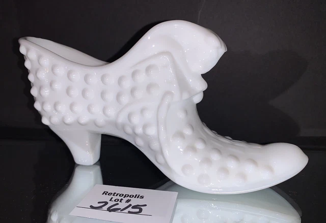 Vintge Fenton White Hobnail Victorian Milk Glass Cat in Shoe
