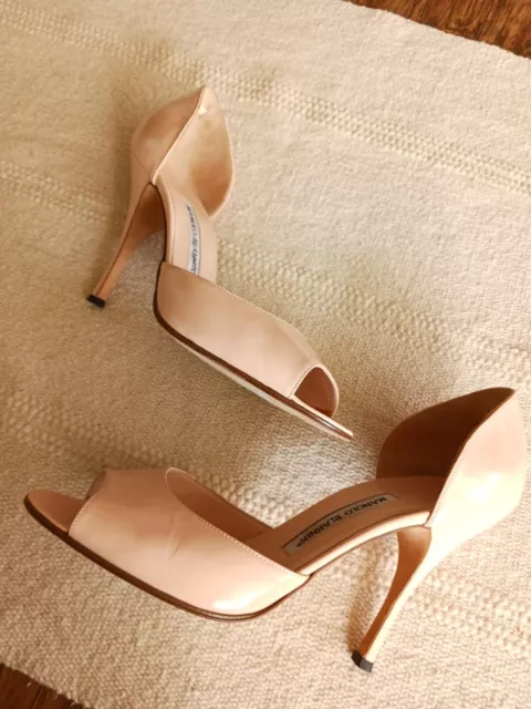 Manolo Blahnik 39 US 8.5 Peep Toe Heels Peach Pink Leather