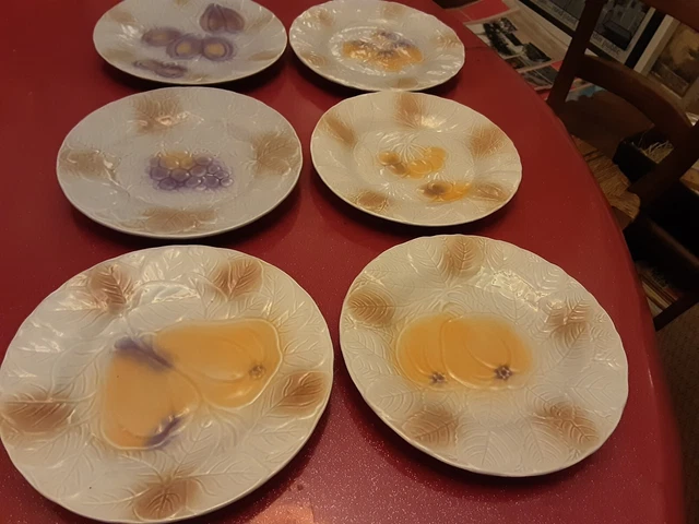 6 Assiettes  Faience   Salins Les Eaux  Barbotine .  Fruits