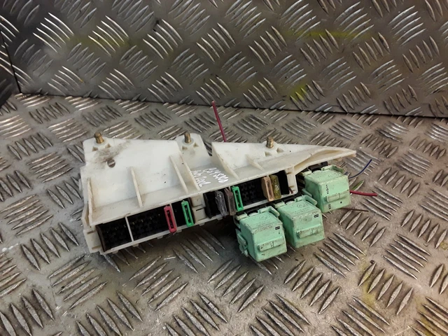 BMW 5 E39 Relais Fusible Boite 530d 8371884 EUR 18,40 - PicClick FR