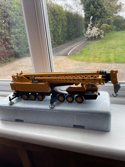 Nike ペガサスターボ2 25.5cm Contemporary Manufacture, Construction Equipment, Diecast