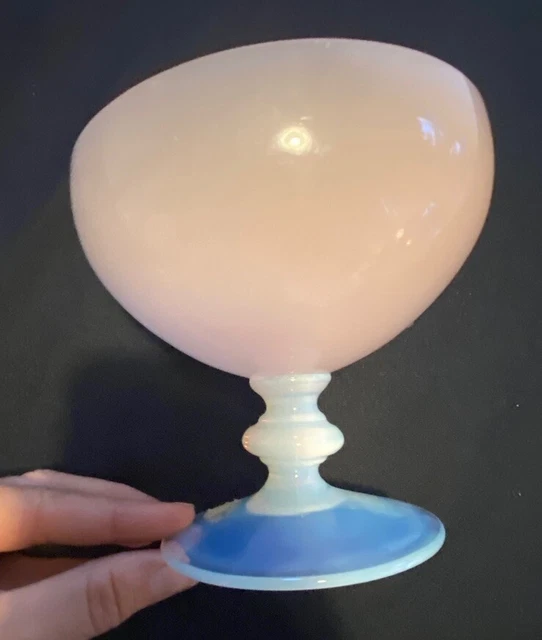 Vase Ancien En Opaline Rose Et Blanc - Compote Ou Bol, Tige Torsadée, Italie, Occasion