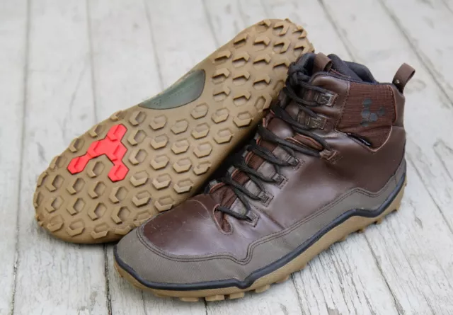 Minimalist hiking deals boots mens