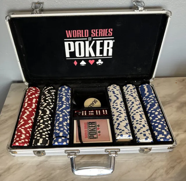 World Series of Poker Professional 300 Piece 11.5 Gram Chip Set Case