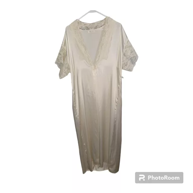 VINTAGE OLGA NYLON Ivory Lace Long Full Sweep Nightgown Negligee 94004 ...