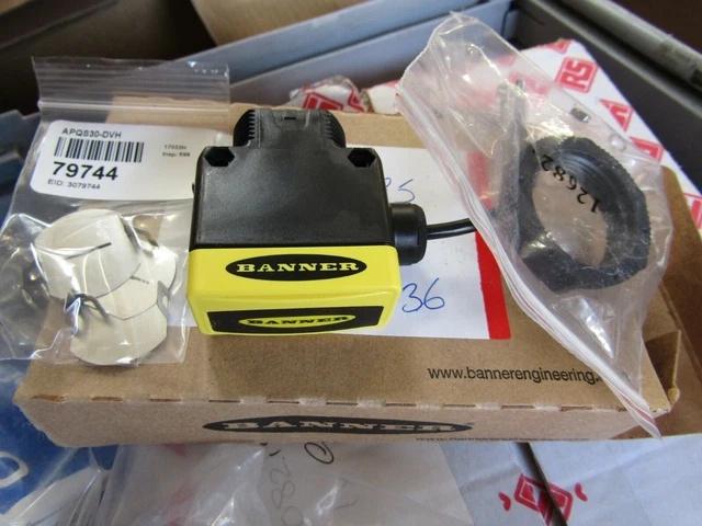 Banner QS30 Photoelectric Sensor Through Beam (Emitter) Max 13mm Shelf 8479495