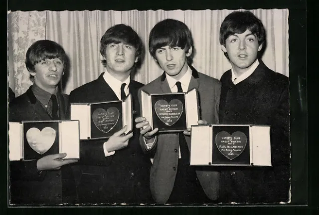 Ansichtskarte Musiker der Band The Beatles
