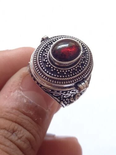 Handmade 925 Silver Plat Oval Garnet Poison Ring Hidden Compartment Size 5-16 US