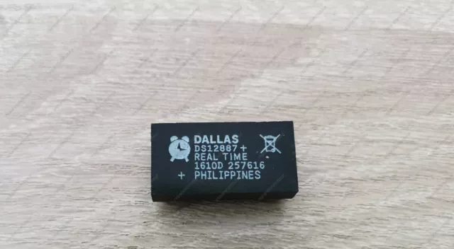 1pcs DS1287+ DS1287 DS12887 DS12887+ DALLAS Real Time Clock DIP18