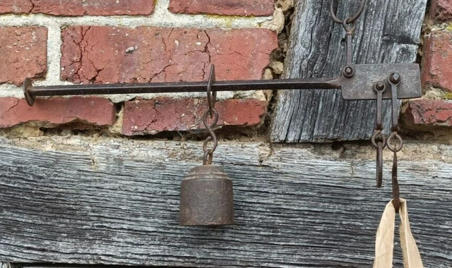 ANCIENNE BALANCE ROMAINE XIXeme Fer Forgé Outil - poids 600g L 35cm ...