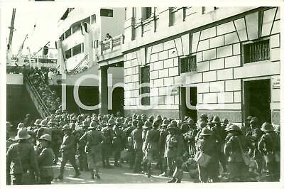 1935 GENOVA Volontari per AFRICA ORIENTALE si imbarcano su piroscafo CALABRIA