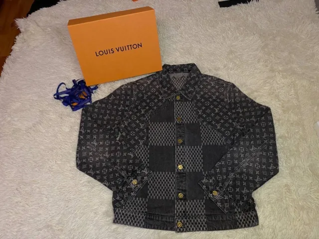 Louis Vuitton, Jackets & Coats, Louis Vuitton Nwot Limited Edition Rain  Coat L