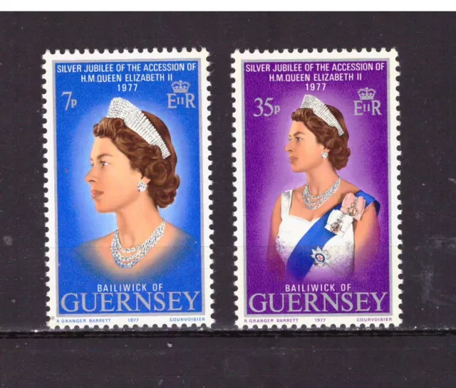 FRANCOBOLLI Stamps Colonie Inglesi Guernsey  1977 Silver Jubilee MNH* &