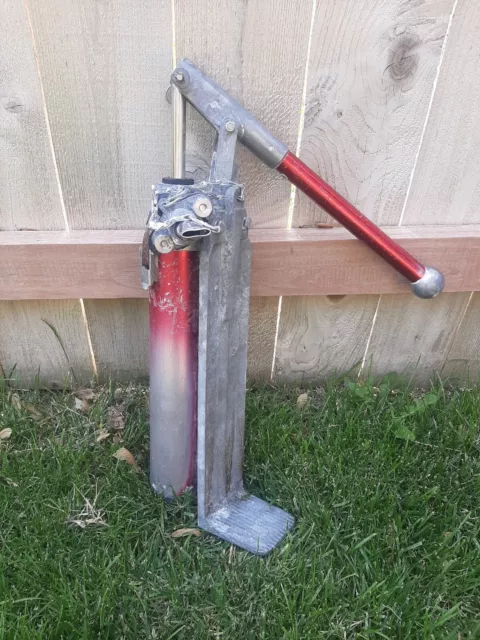Level 5 Drywall taping mud pump used loading pump