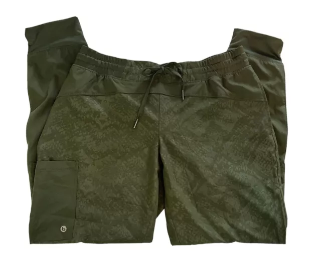 Barco One Womens Green Jogger Snake Print Scrub Pants Pockets Size Medium Petite