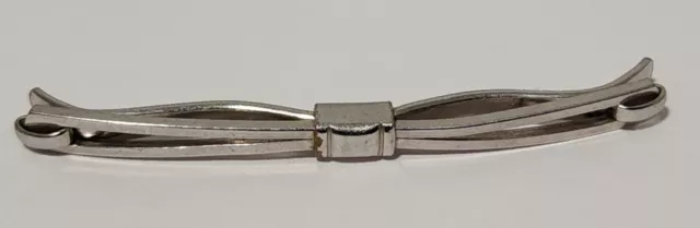 Vintage Collar Stay Bar Clasp Clip Silver Tone Curled Ends Split View Nice Shiny