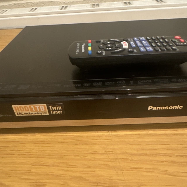 PANASONIC DMRBWT720 SMART BluRay 1TB Twin Tuner HD Recorder. £129.99
