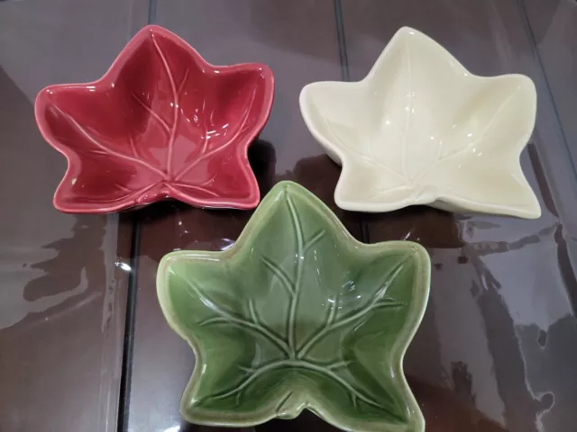 3 pc set VTG  Ceramic 3D Salad/Fruit DISH Leaves Pattern 5"