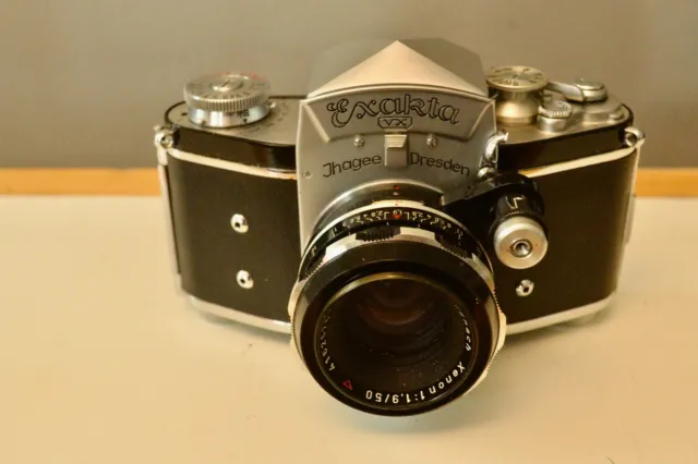 Vintage Exakta VX 35mm SLR Box Case Near MInt w/Schneider Kreuznach Xenon Lens