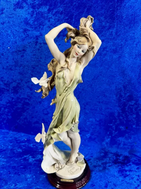 New Vintage Giuseppe Armani Aurora "Girl with Doves" Sculpture Signed 1992 18"