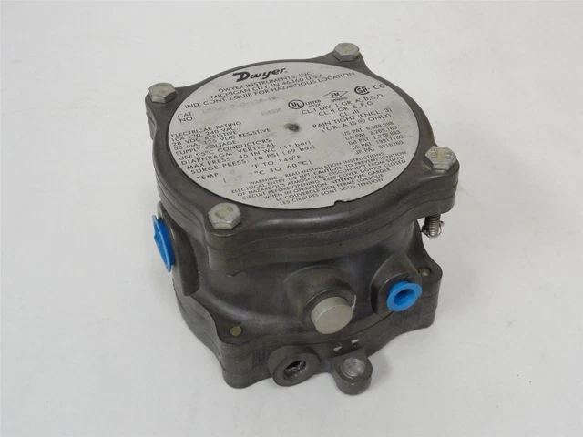 232323 Old-Stock; Dwyer 1950G-0-B-120-NA Differential Press Switch .15-.50in WC