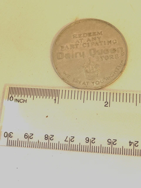 Vintage DAIRY QUEEN FREE SUNDAY OR 40 CENTS OFF COIN