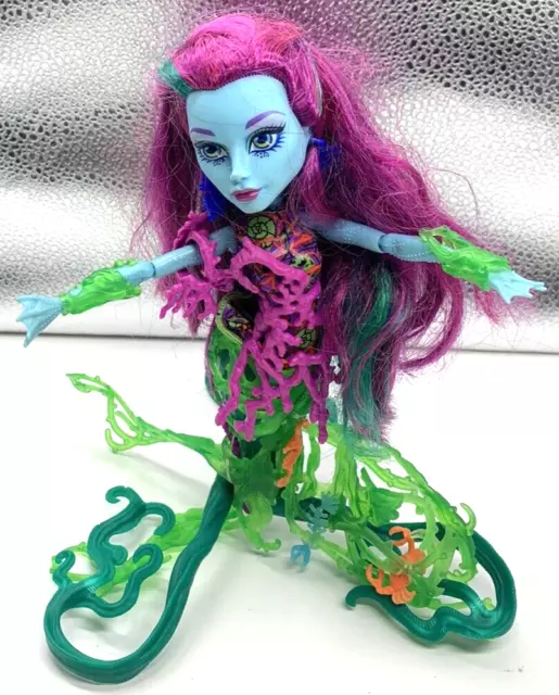 Monster High Doll - Great Scarrier Reef Posea Reef  - Good Condition