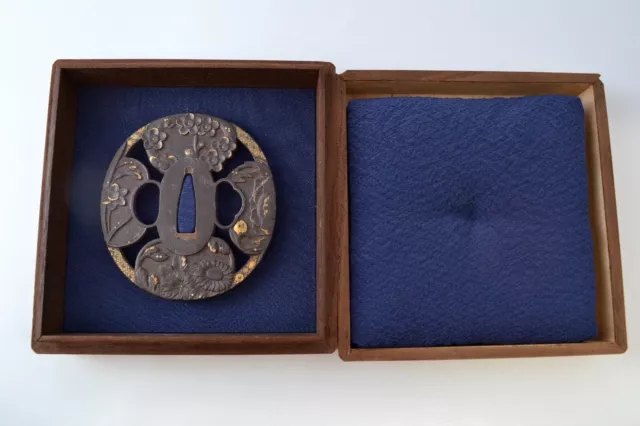 Tsuba Japanese antique Iron Mumei Shikunshi design Edo era