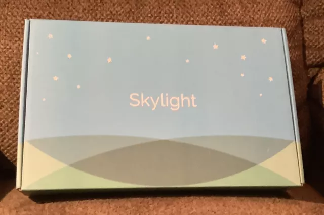 Skylight Wi-Fi Digital 10” Picture Frame NIOB