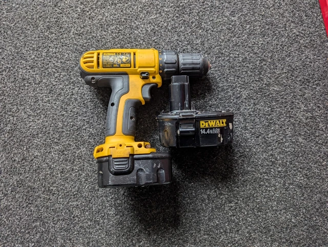 DEWALT DC733 CORDLESS drill 14.4V 25.00 PicClick UK
