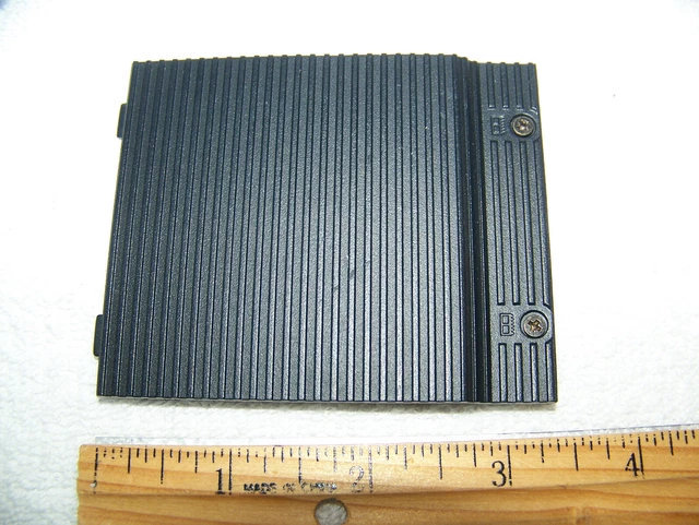 Compaq Presario V2000 laptop memory cover plate door access panel