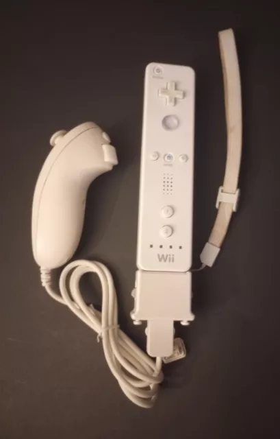 OFFICIAL White Nintendo Wii Remote and Motion Plus Adapter, Nunchuck OEM