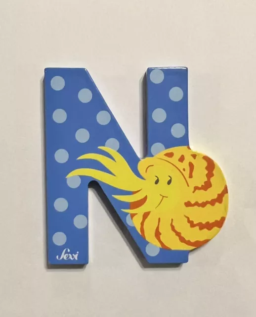 Sevi wooden letter N