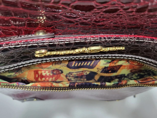 Samantha Brown Faux Croco Red Embossed Rolling Luggage Travel Bag Nice Condition 3