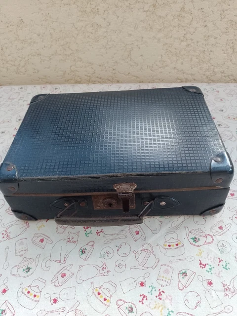 Valise ancienne rouge - Factory Vintage