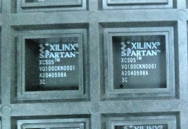 PROM Di Configurazione XILINX XC17S100APC DIP 8: Circuito Integrato, Nuovo, USA - Foto 3