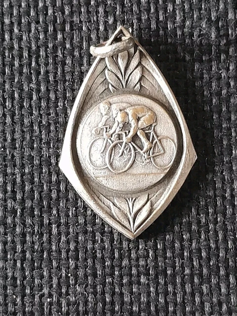 Vintage Médaille Pendentif Argentée Cinquantenaire des Apparitions 1858