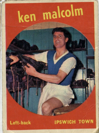 A&BC FOOTBALLERS GUM CARD - BLACK BACK 1ST SERIES 1960 - KEN MALCOLM No.33