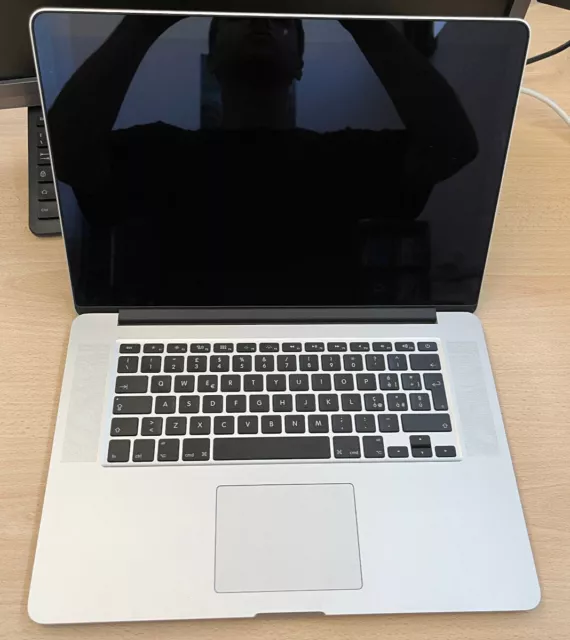 Apple MacBook Pro 15,4" 256GB SSD, Intel Core i7 4ª gen, con display nuovo