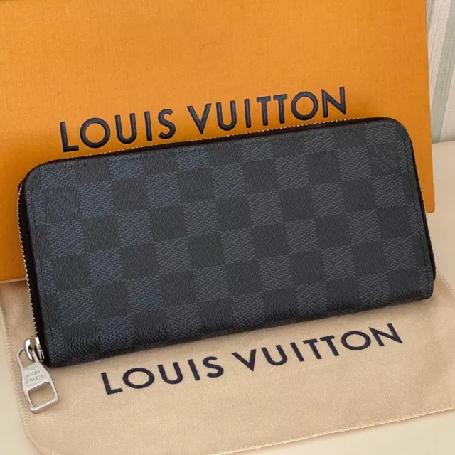 Louis Vuitton organisateur de poche portefeuille pour homme LV Gris  ref.192137 - Joli Closet