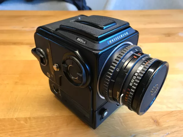 Hasselblad 553 ELX schwarz  Planar 2,8/80  A12