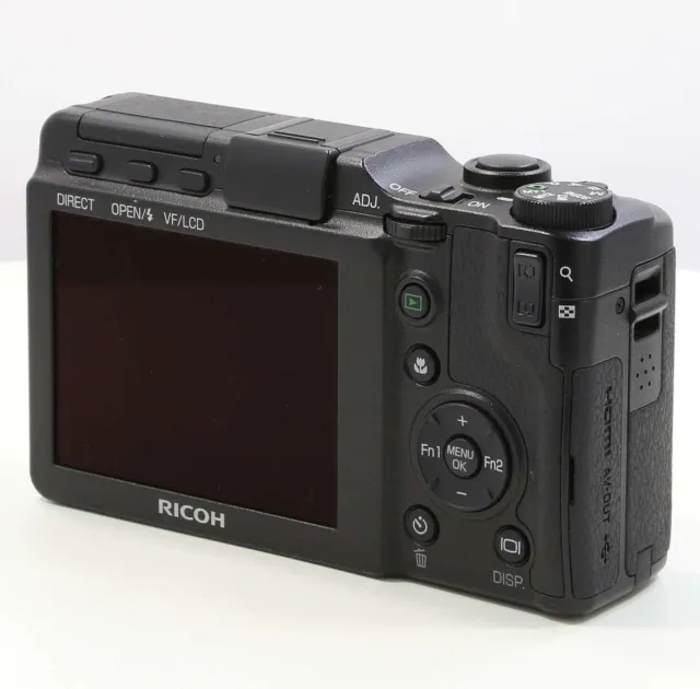 Ricoh Pentax GXR Kit W. S10 24-72mmF2.5-4.4VC Lens Tested 2