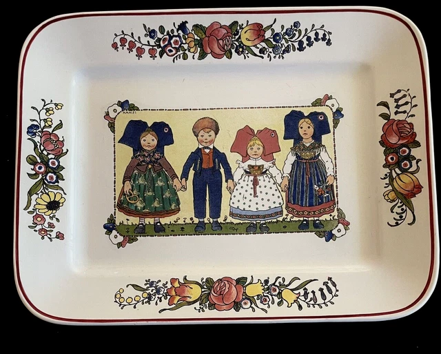 Plat Rectangulaire En Faience  Sarreguemines Hansi Annales