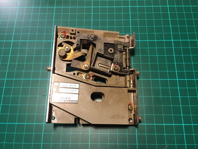 Fente Monnayeur / Coin Entry Pour Borne Arcade Atomiswave SD Jamma - Plastique - Neuf