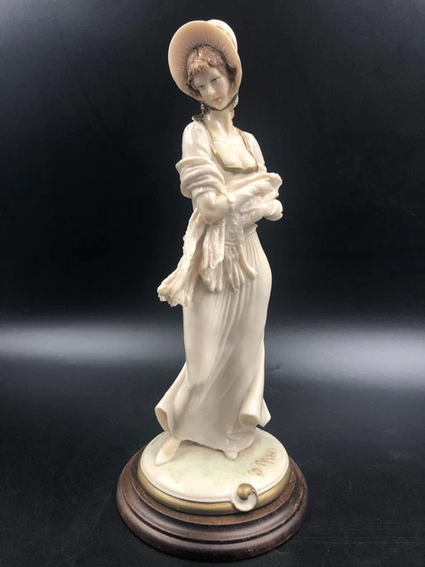 LADY DI MODA STATUA STATUETTA SOPRAMMOBILE Capodimonte B.Merli 1981 oro vecchio