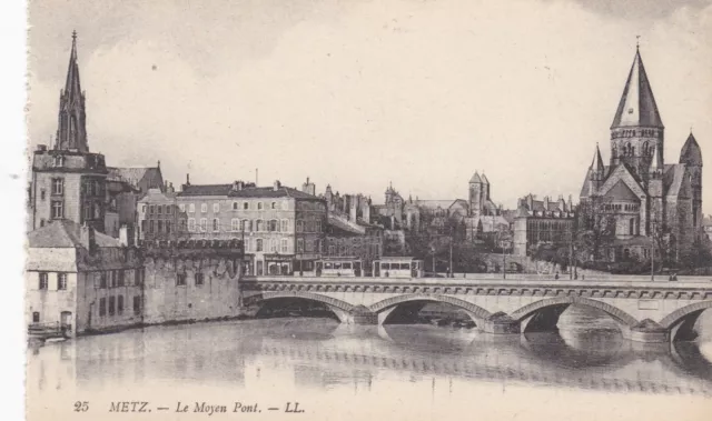 CPA 57 METZ Le Moyen Pont
